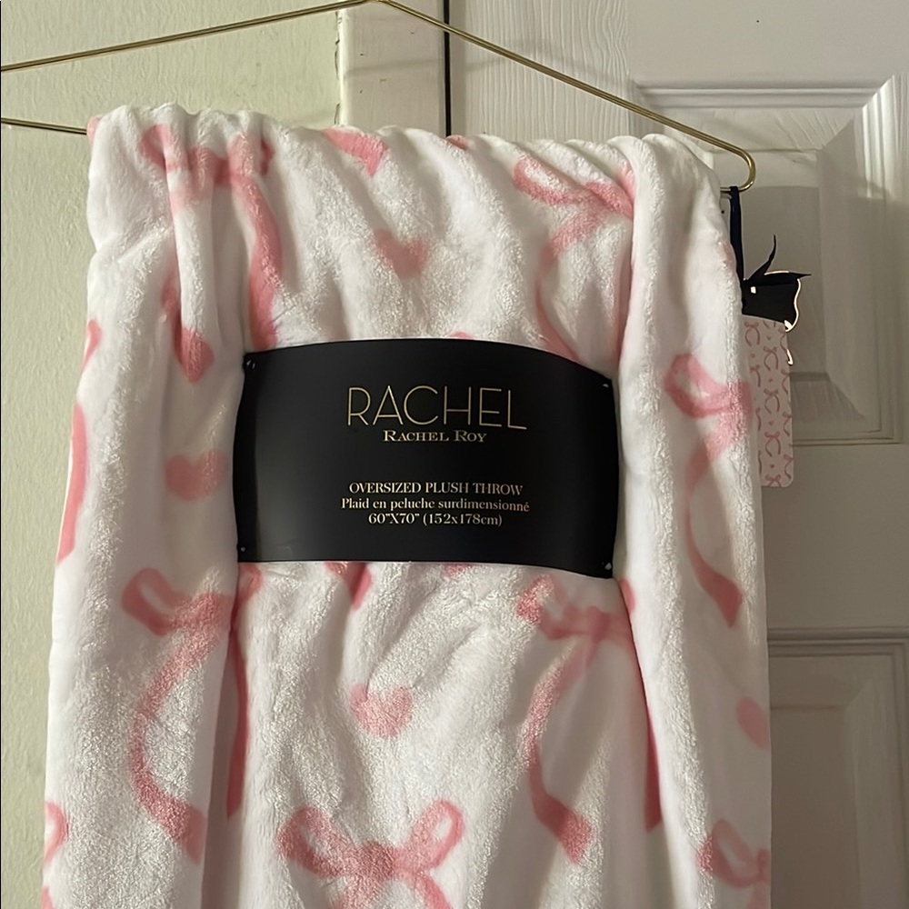 RACHEL Rachel Roy Pink and White Blanket with Abstract Pattern